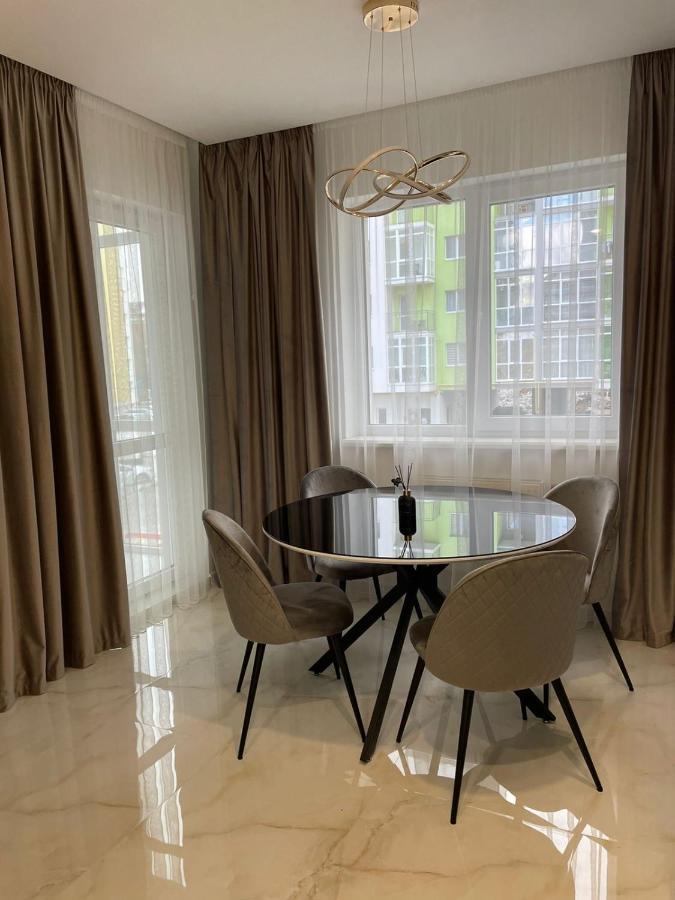 Жк Great Britain Apartment Lviv Bagian luar foto