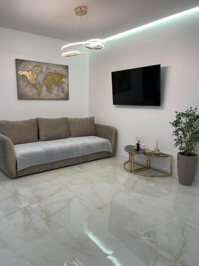 Жк Great Britain Apartment Lviv Bagian luar foto