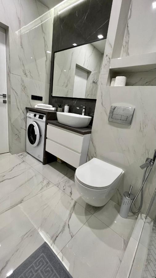 Жк Great Britain Apartment Lviv Bagian luar foto